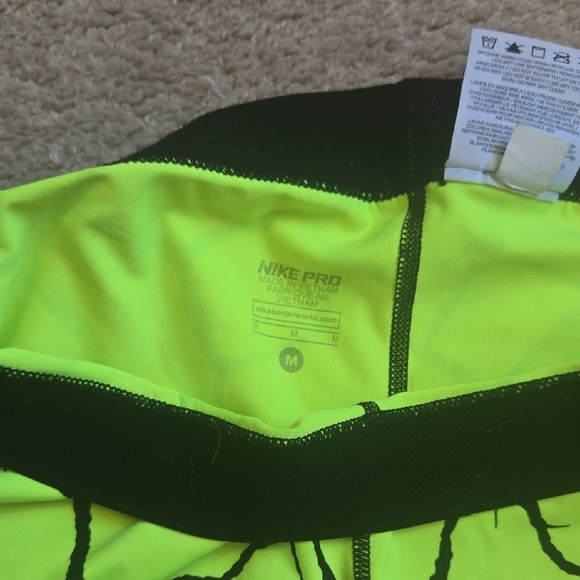 Nike Pro Lime and Black Patterned Shorts - Picture 3 of 3